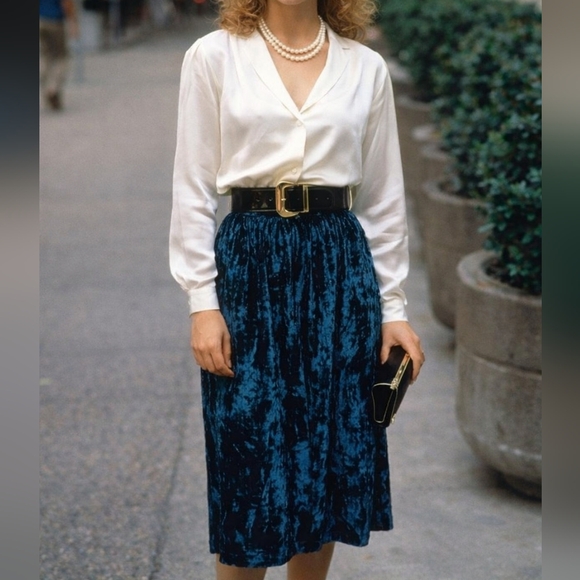 bill blass Dresses & Skirts - Bill Blass Made in USA Velvet Skirt Sz 10 NWOT